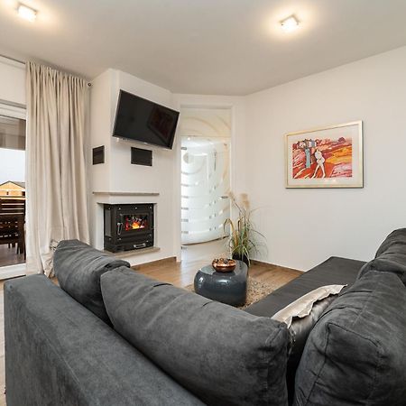 Apartments Very Good Life Преко Экстерьер фото