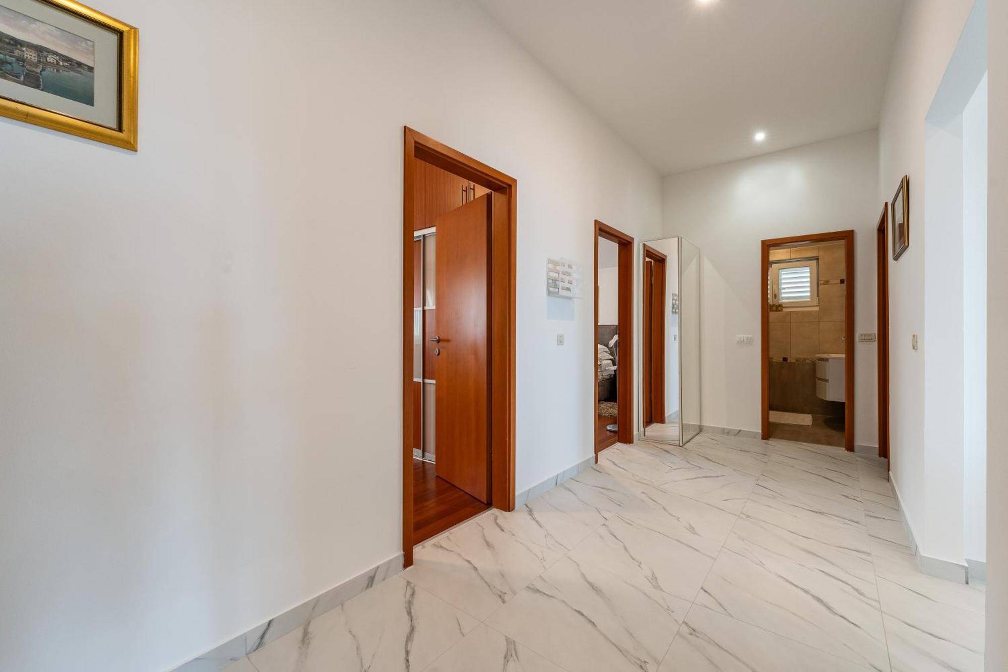 Apartments Very Good Life Преко Экстерьер фото
