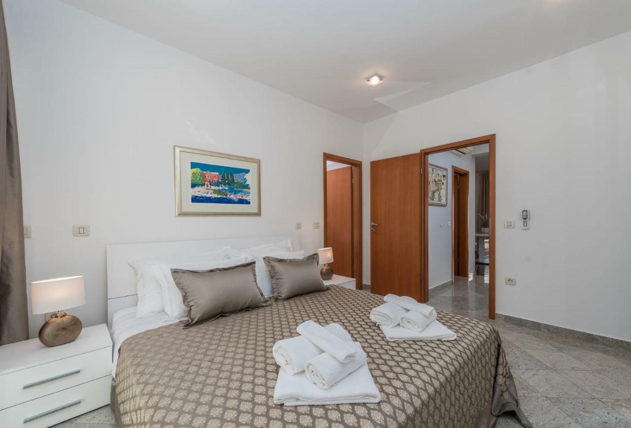 Apartments Very Good Life Преко Экстерьер фото