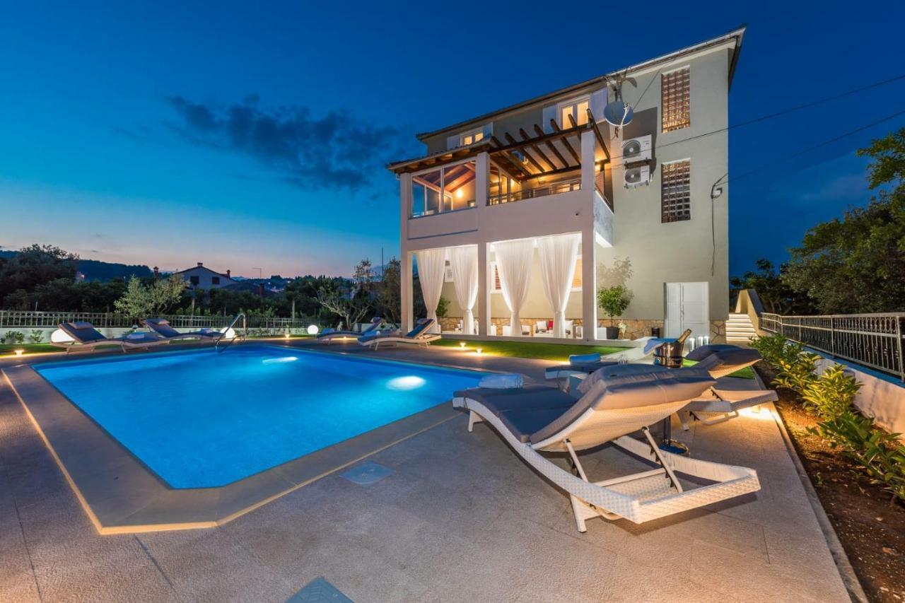 Apartments Very Good Life Преко Экстерьер фото