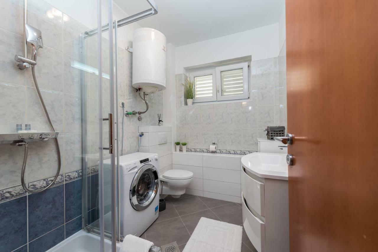 Apartments Very Good Life Преко Экстерьер фото